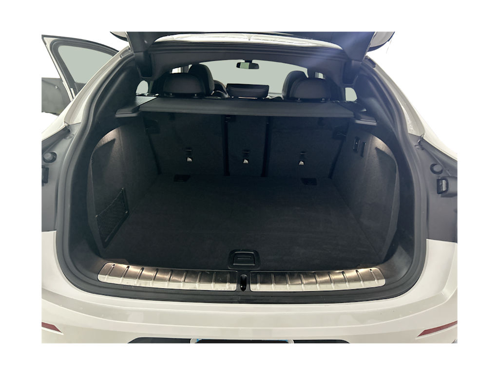 Thumbnail: 2025 BMW X4 - 15