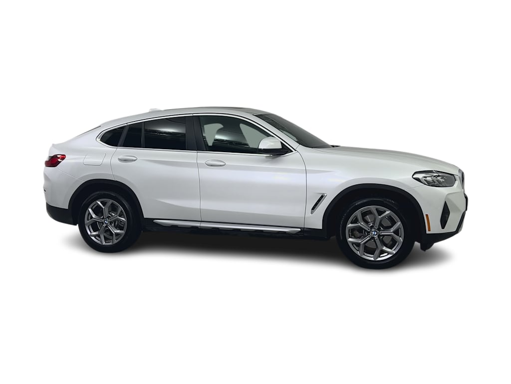 Thumbnail: 2025 BMW X4 - 18