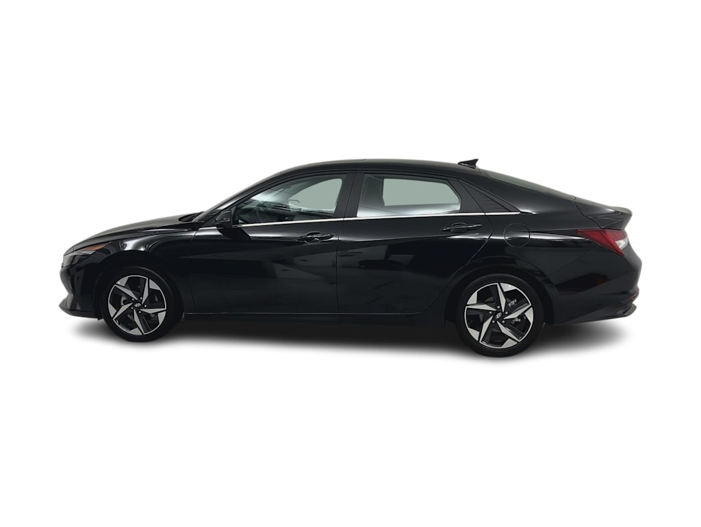 Thumbnail: 2023 Hyundai Elantra - 3