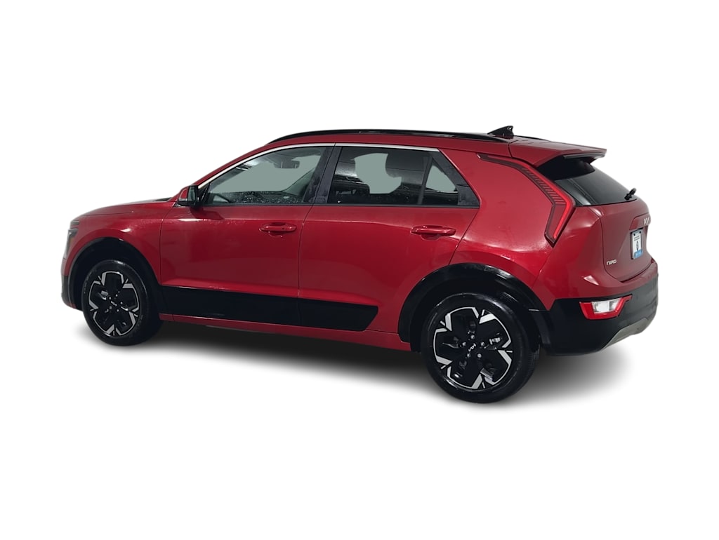 Thumbnail: 2024 Kia Niro - 3