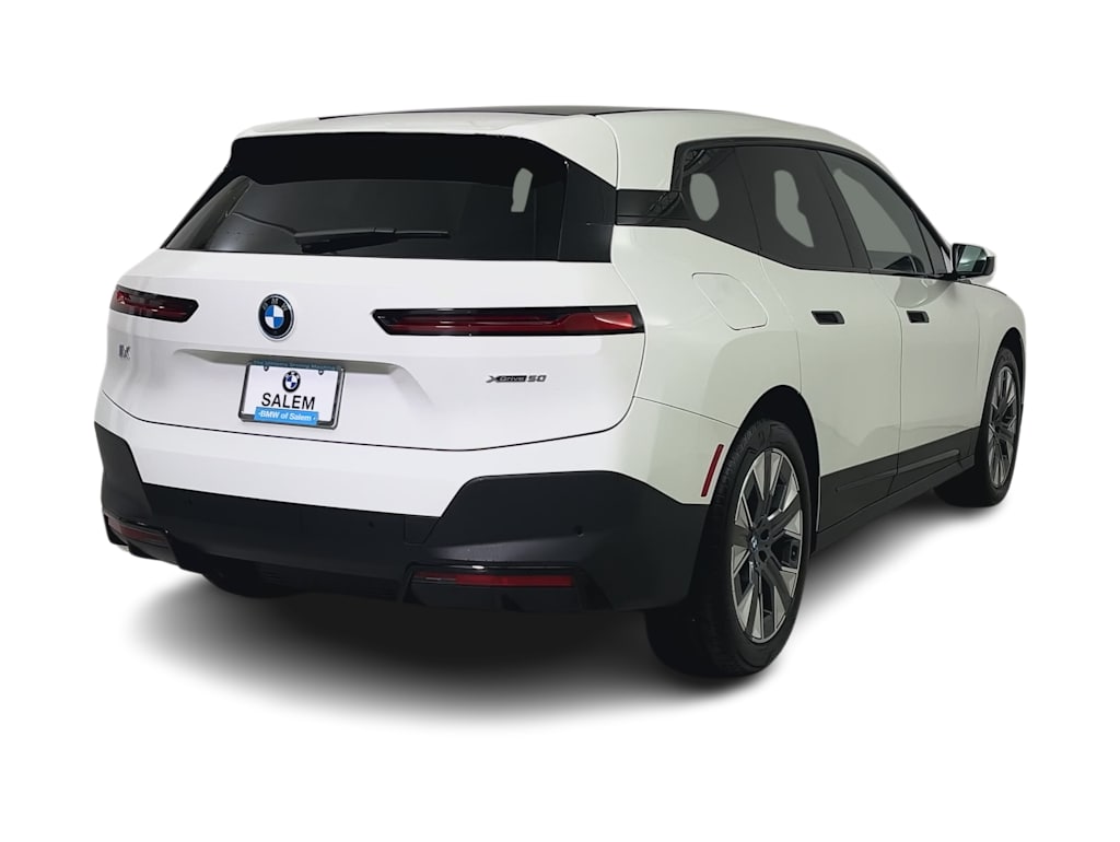 Thumbnail: 2024 BMW iX - 13