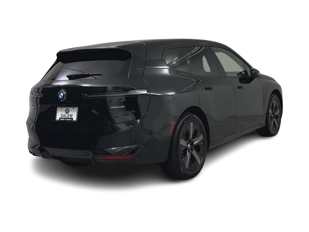 Thumbnail: 2024 BMW iX - 18