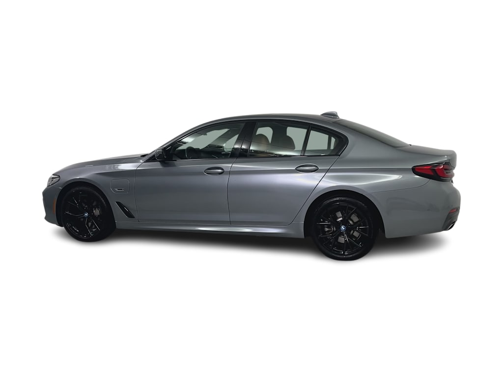 Thumbnail: 2023 BMW 5 Series - 3