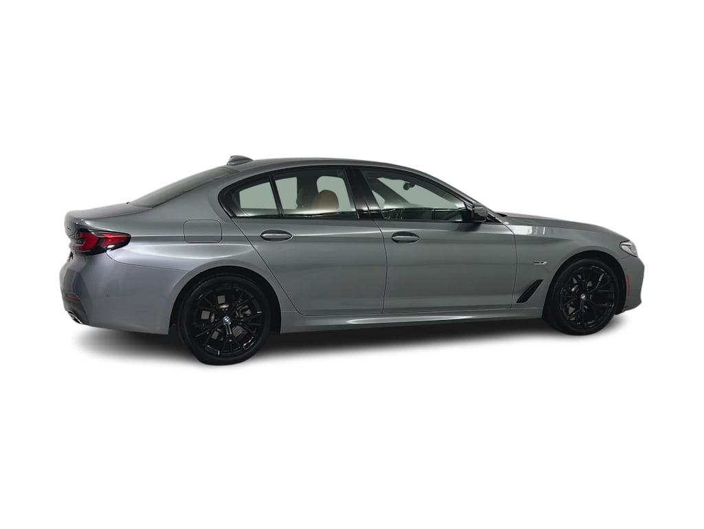 Thumbnail: 2023 BMW 5 Series - 19