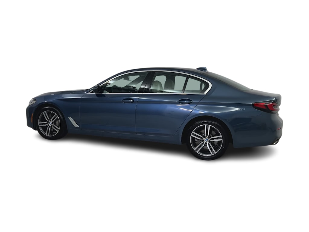 Thumbnail: 2023 BMW 5 Series - 3