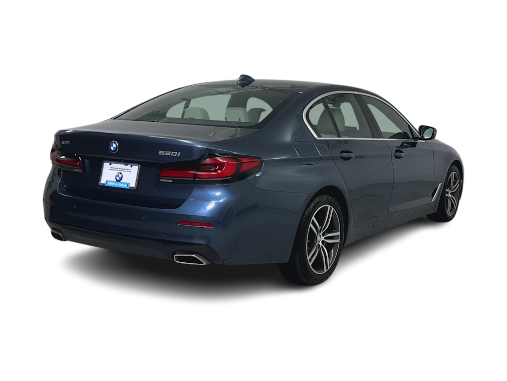 Thumbnail: 2023 BMW 5 Series - 14