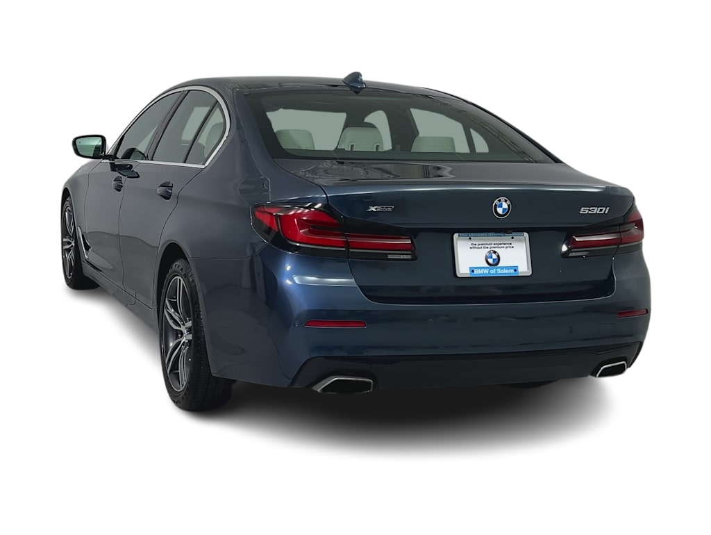 Thumbnail: 2023 BMW 5 Series - 4