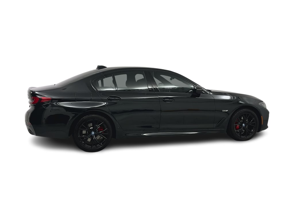 Thumbnail: 2023 BMW 5 Series - 20