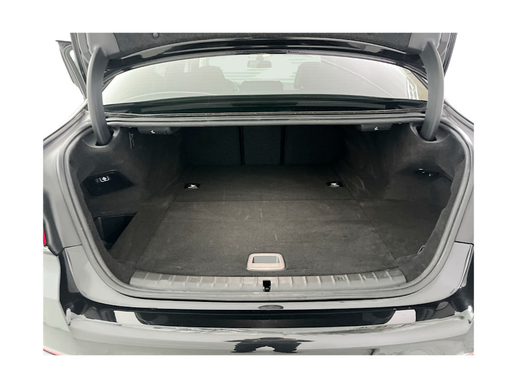 Thumbnail: 2023 BMW 5 Series - 13