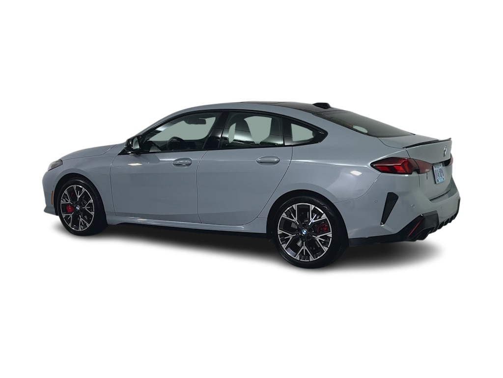 Thumbnail: 2025 BMW 2 Series - 4