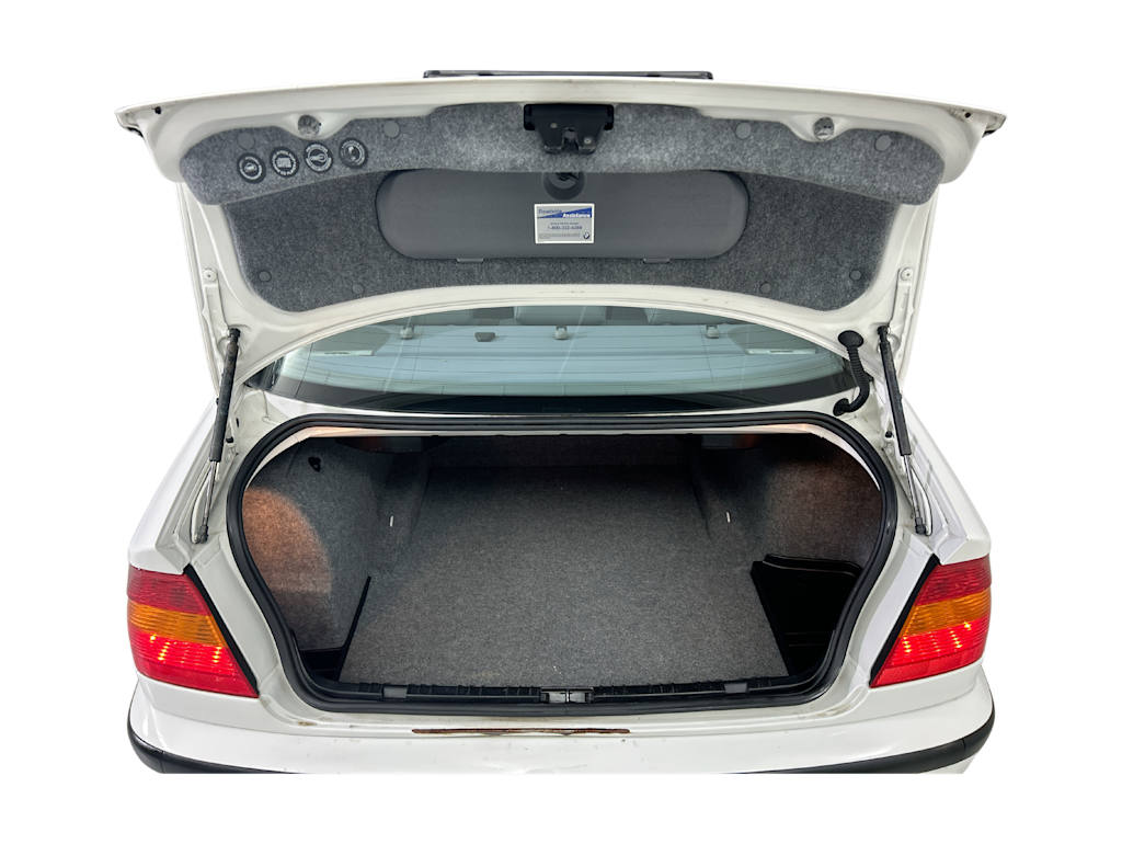 Thumbnail: 2003 BMW 3 Series - 13