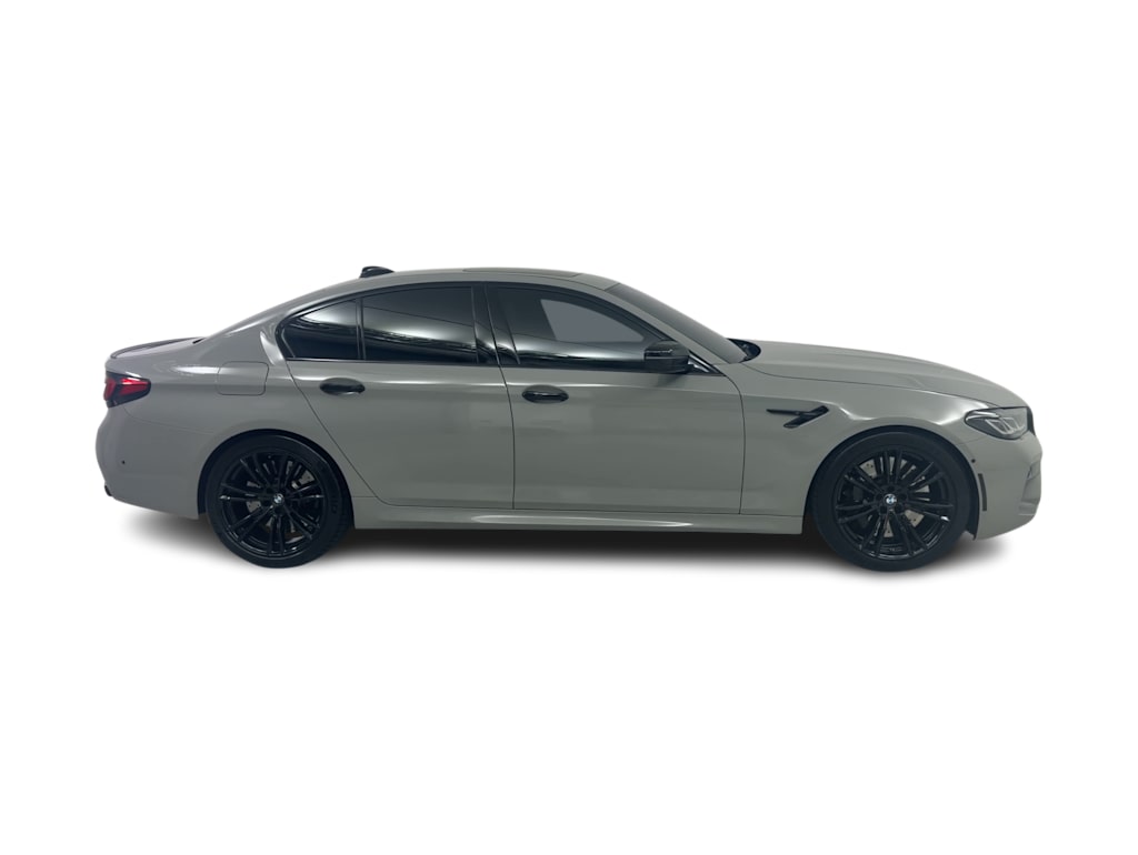 Thumbnail: 2023 BMW M5 - 19