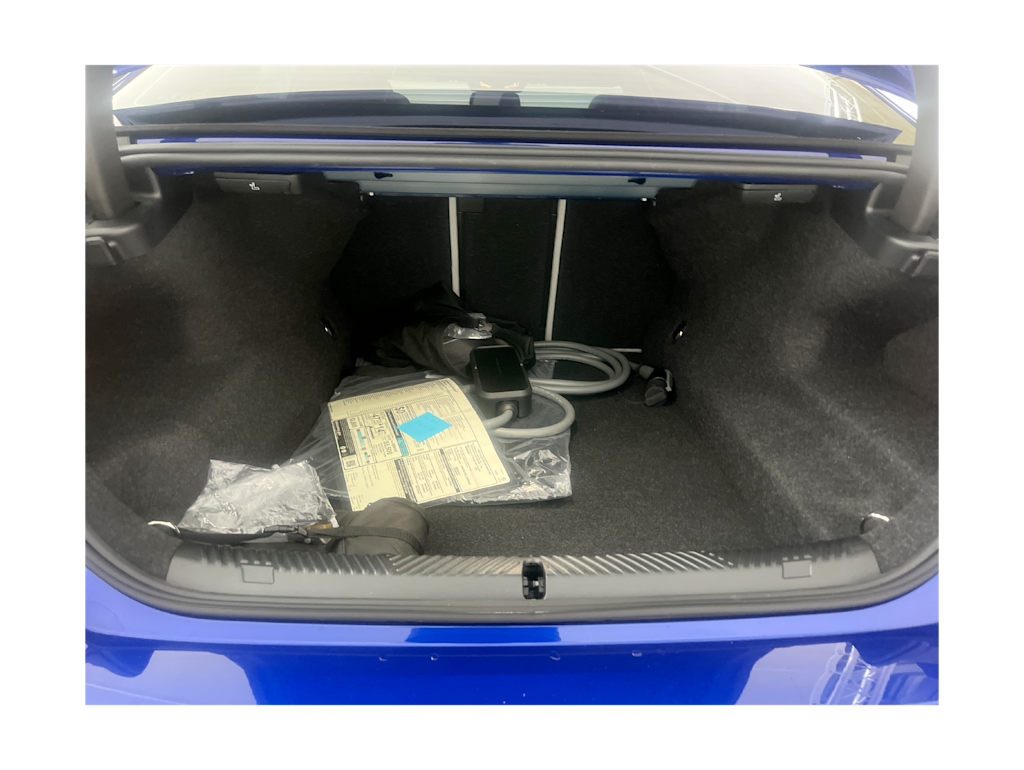 Thumbnail: 2026 BMW M5 - 14