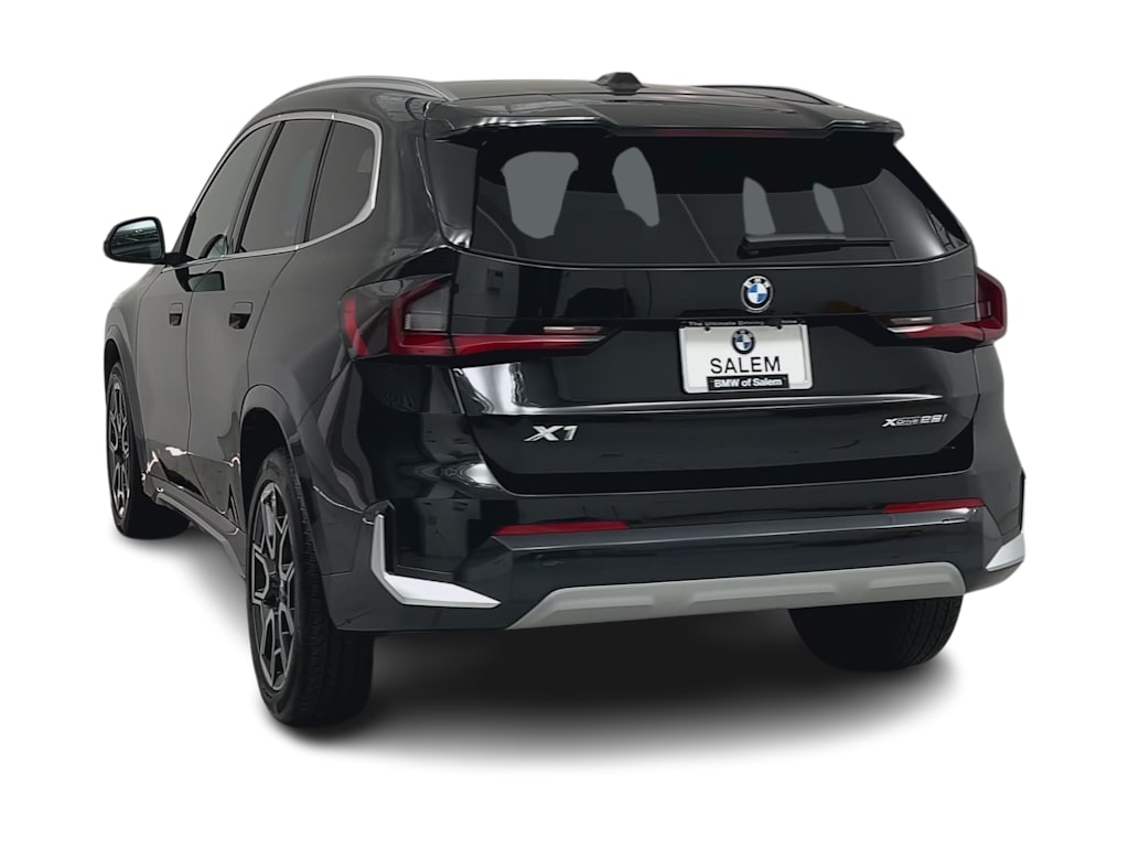 Thumbnail: 2023 BMW X1 - 4