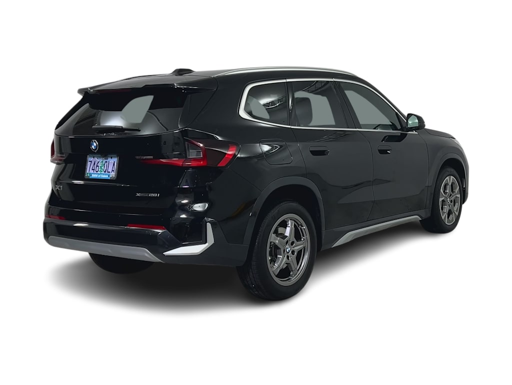 Thumbnail: 2025 BMW X1 - 15