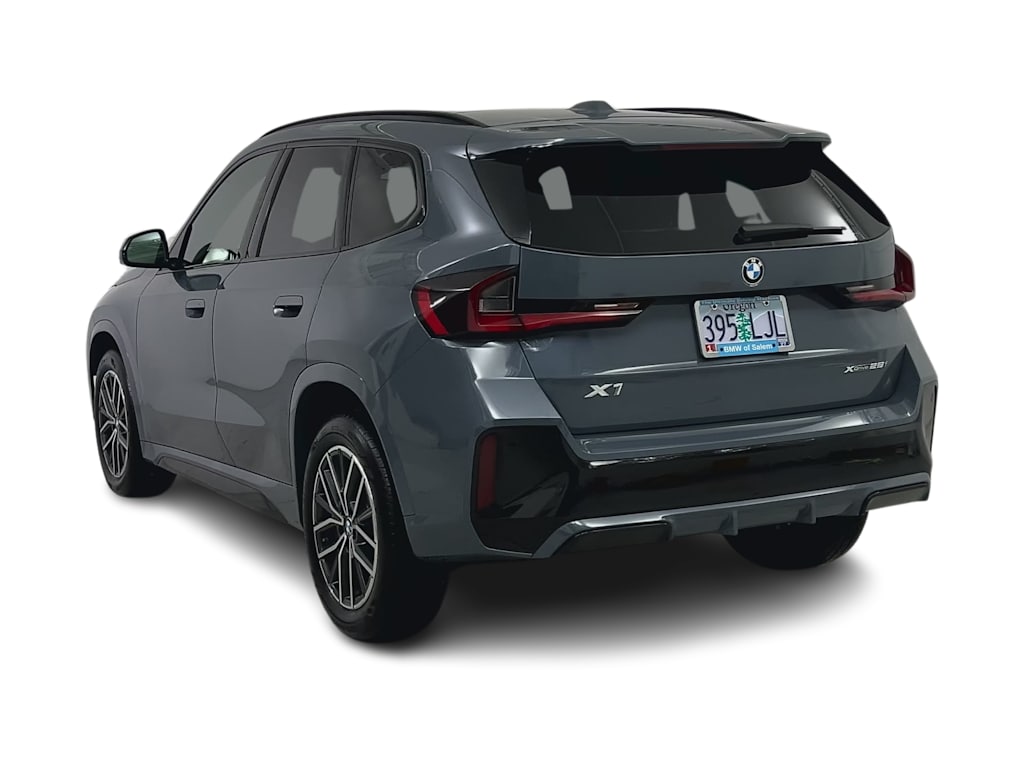 Thumbnail: 2023 BMW X1 - 4