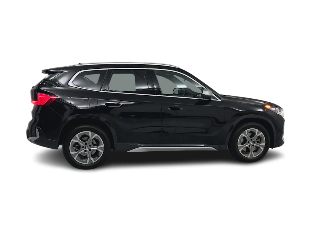 Thumbnail: 2024 BMW X1 - 21