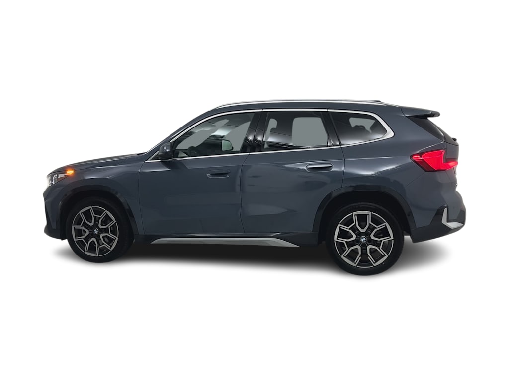 Thumbnail: 2026 BMW X1 - 3