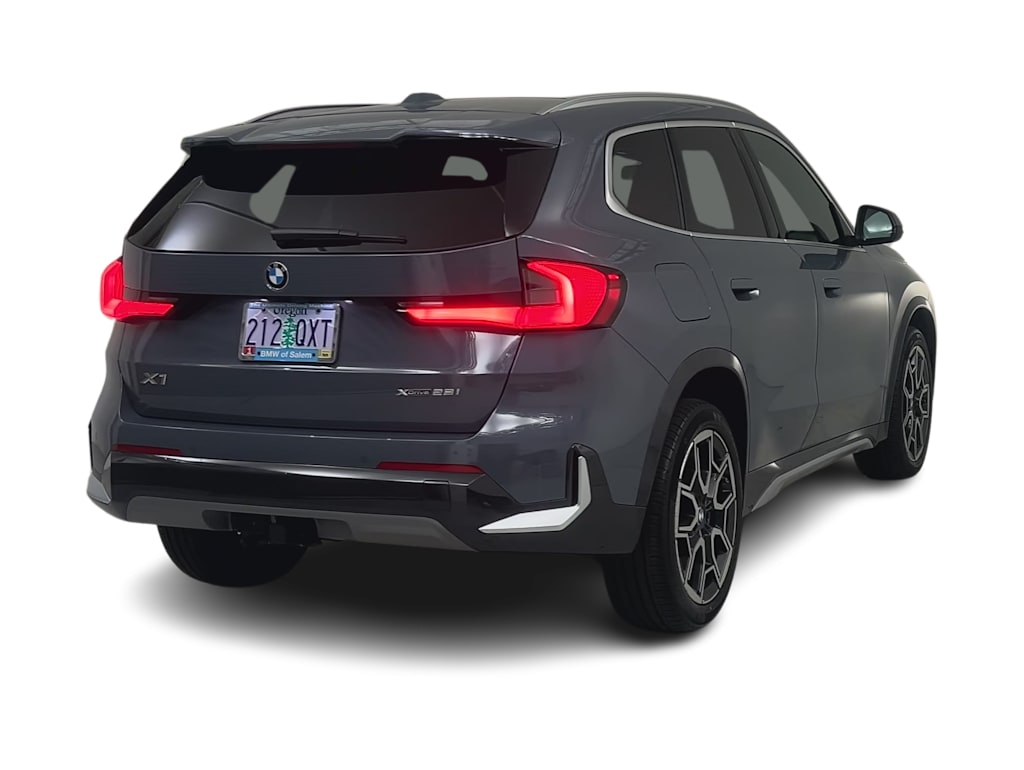 Thumbnail: 2026 BMW X1 - 17