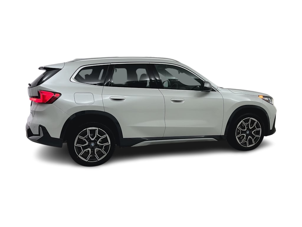 Thumbnail: 2023 BMW X1 - 22