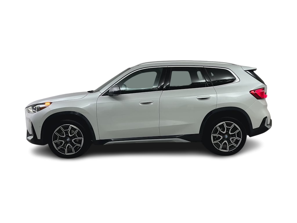 Thumbnail: 2023 BMW X1 - 19