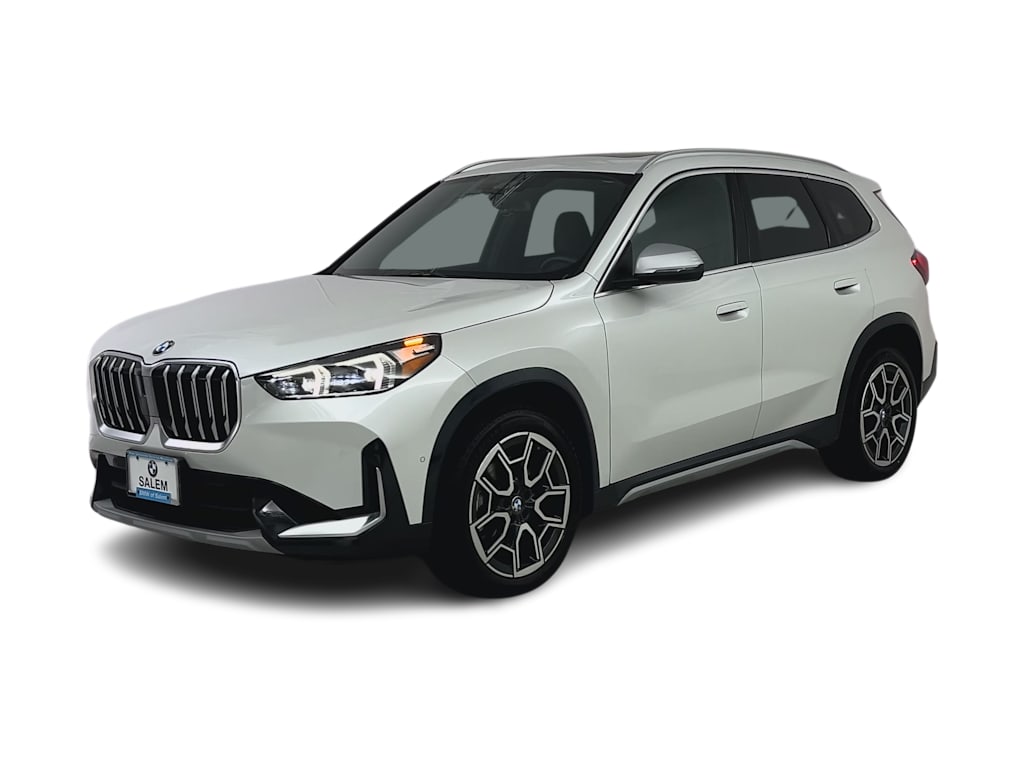 Thumbnail: 2023 BMW X1 - 20