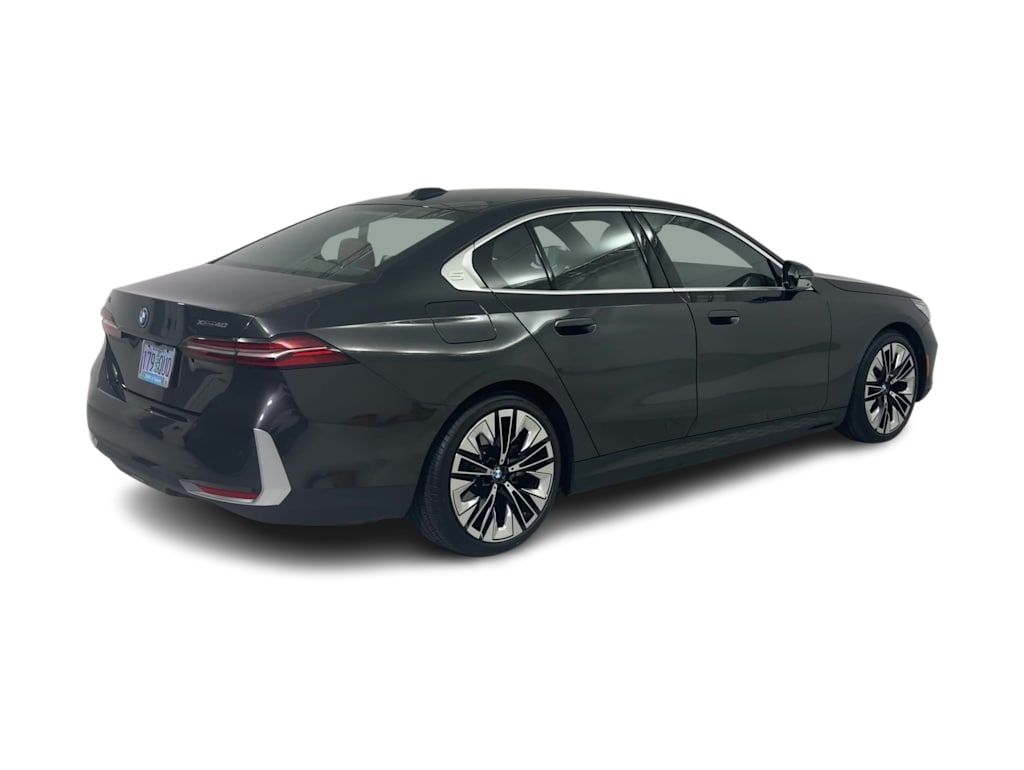 Thumbnail: 2026 BMW i5 - 16