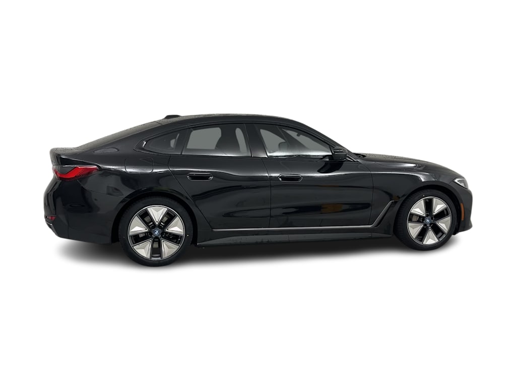Thumbnail: 2023 BMW i4 - 21