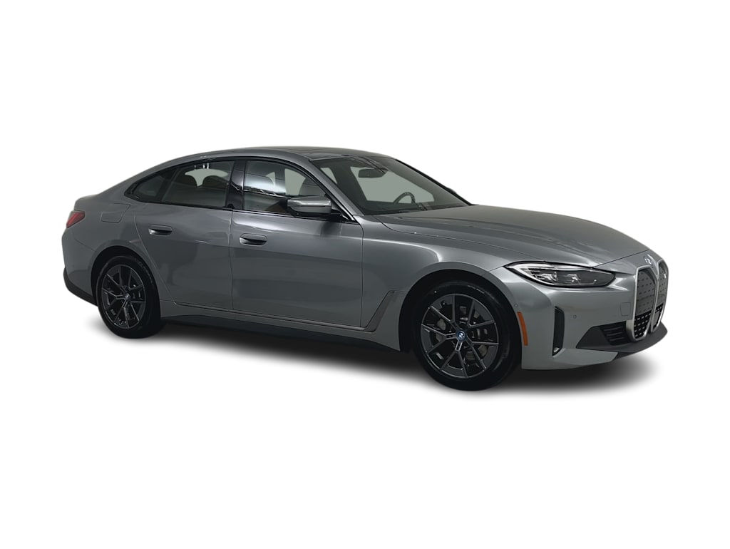 Thumbnail: 2023 BMW i4 - 20