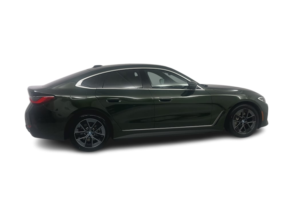 Thumbnail: 2023 BMW i4 - 21
