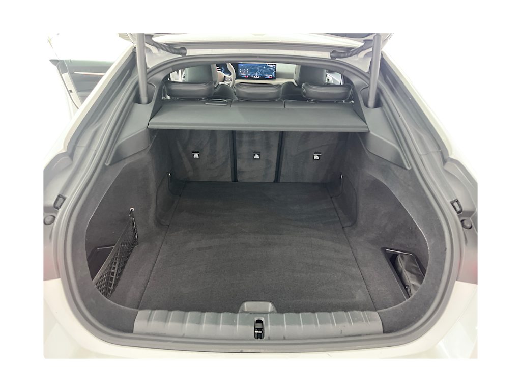 Thumbnail: 2025 BMW i4 - 14