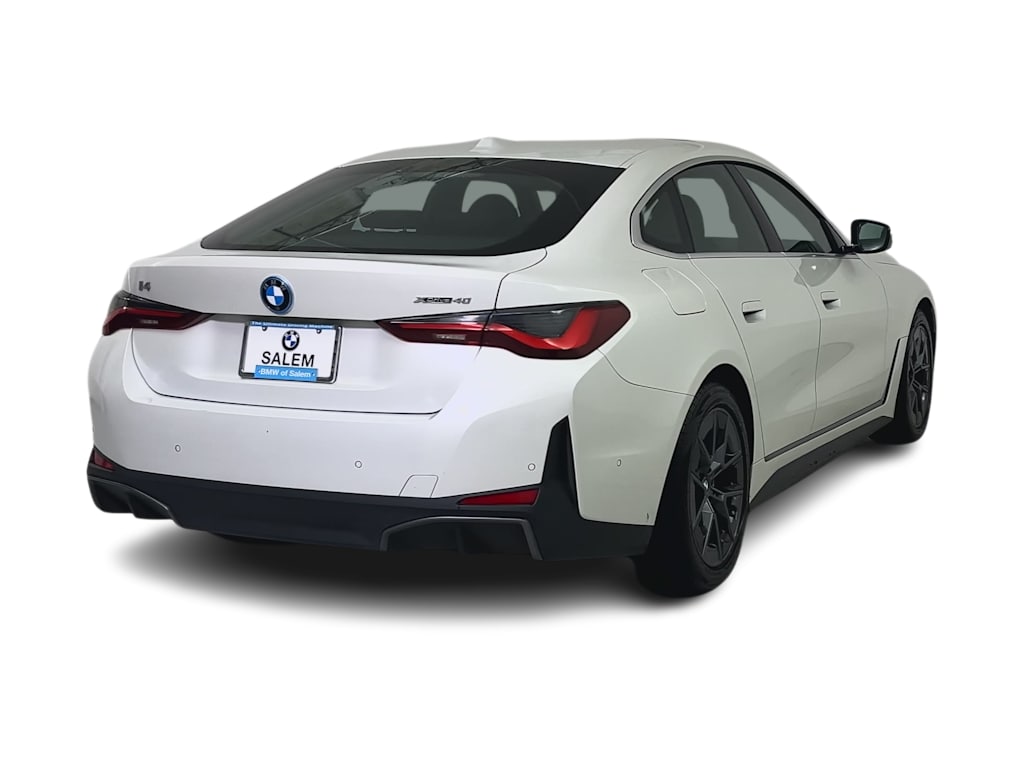 Thumbnail: 2025 BMW i4 - 15