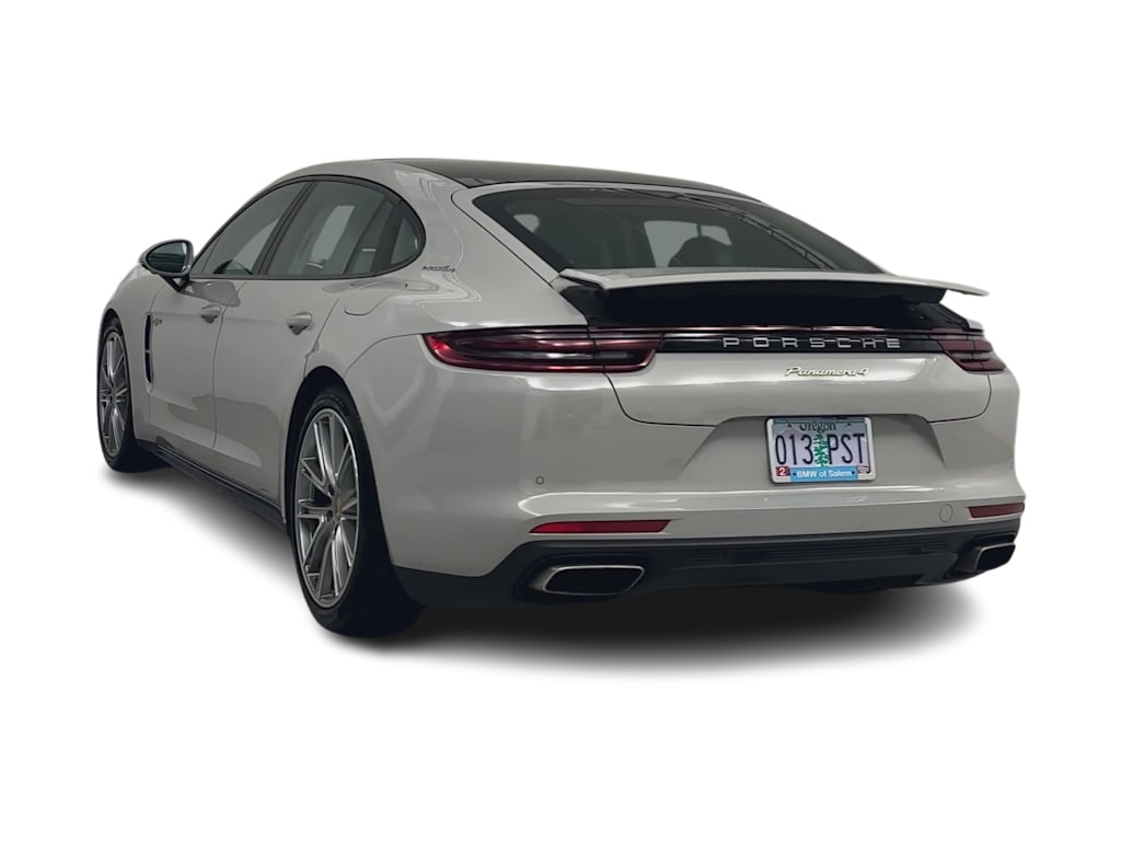 Thumbnail: 2018 Porsche Panamera - 4