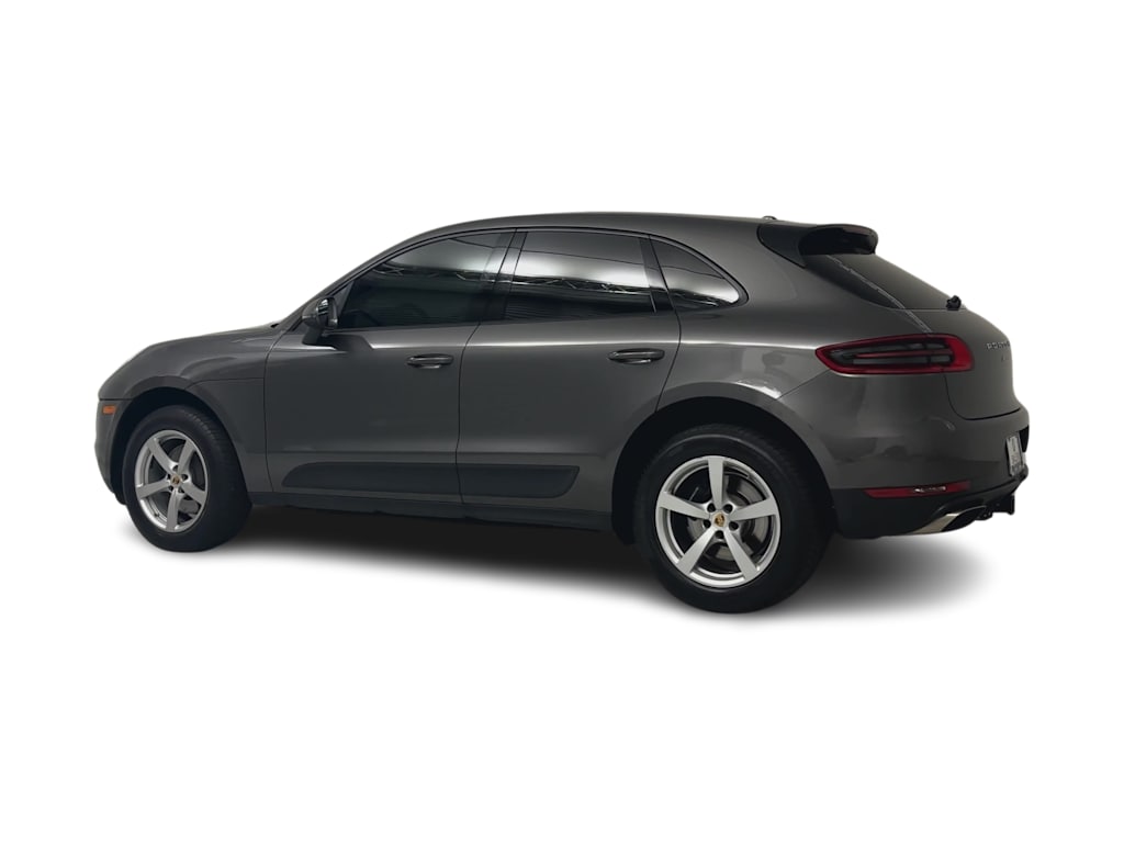 Thumbnail: 2018 Porsche Macan - 3