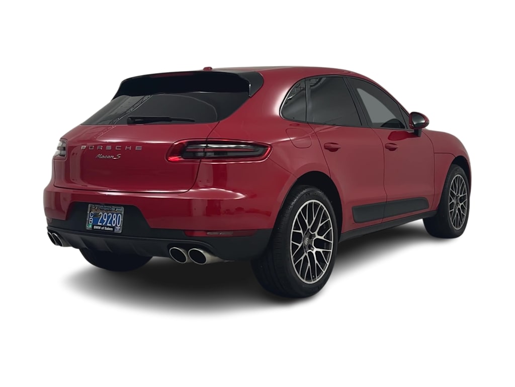 Thumbnail: 2018 Porsche Macan - 17