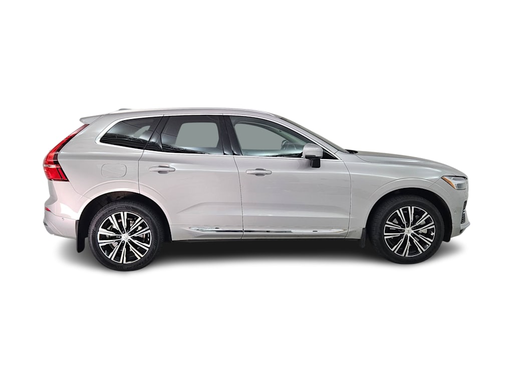 2022 Volvo XC60 T8 Inscription 21