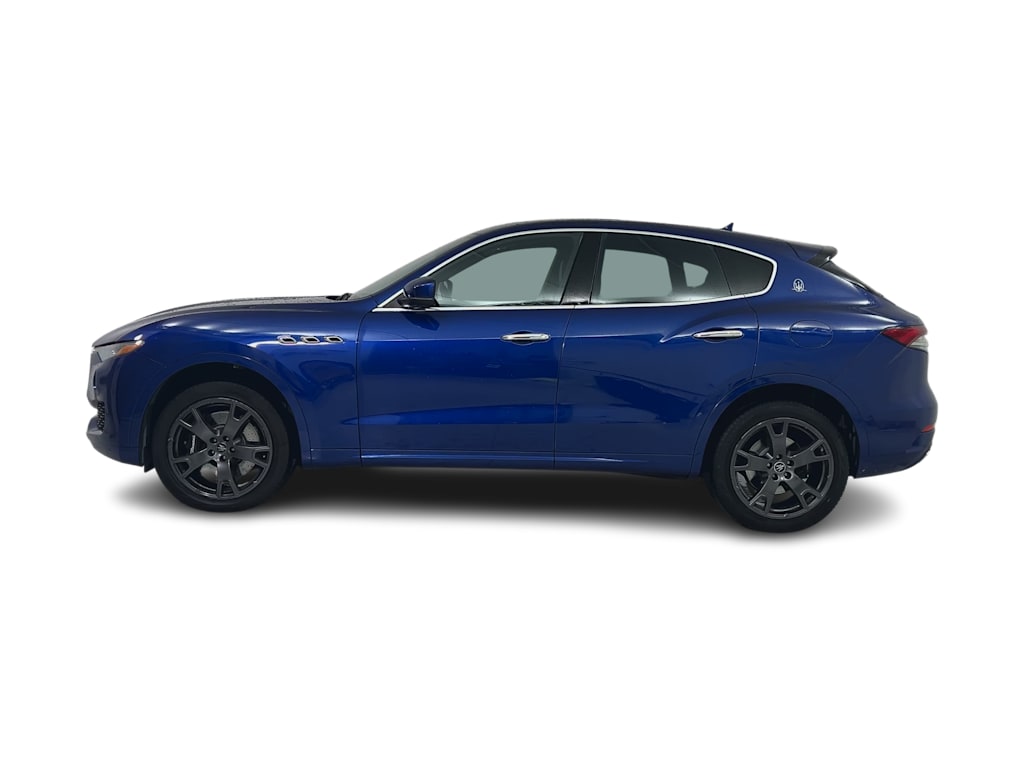 Thumbnail: 2021 Maserati Levante - 16