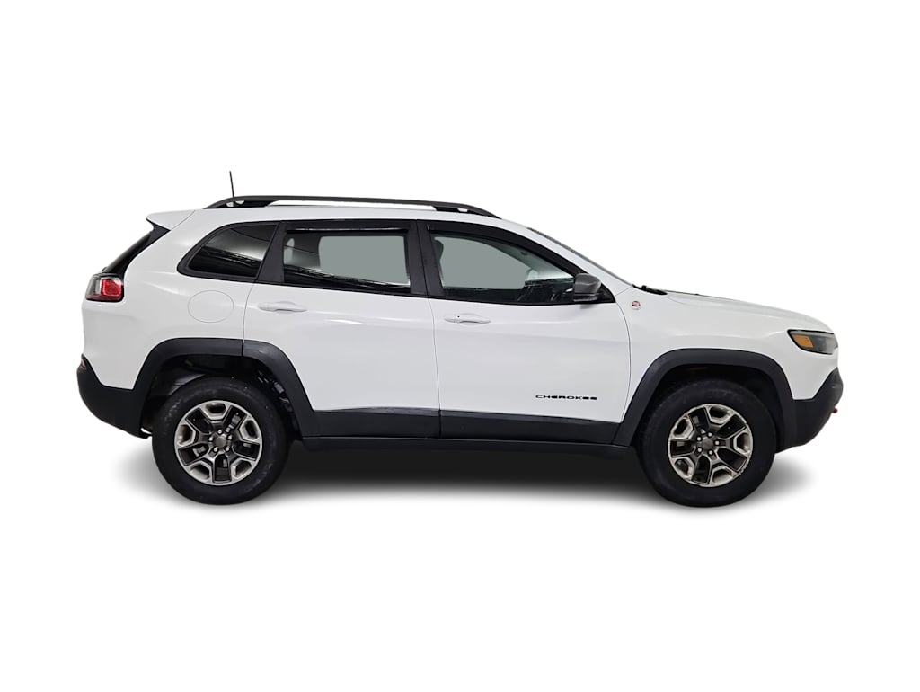 Thumbnail: 2019 Jeep Cherokee - 20