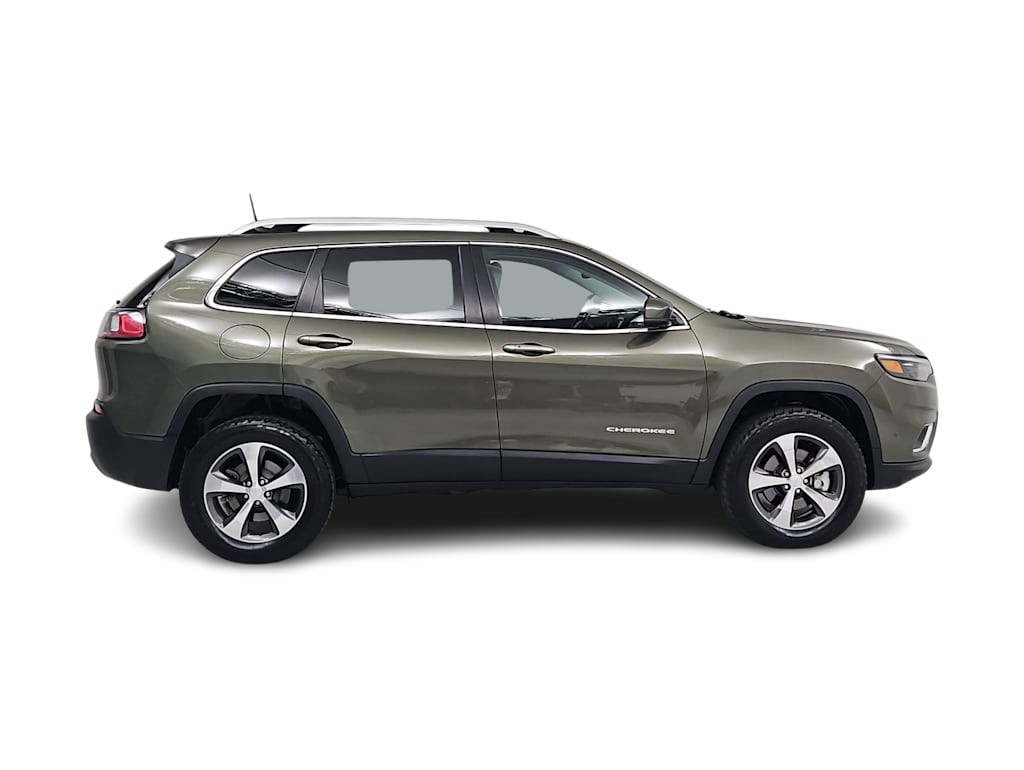 Thumbnail: 2019 Jeep Cherokee - 22