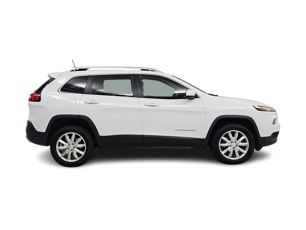 Thumbnail: 2017 Jeep Cherokee - 21