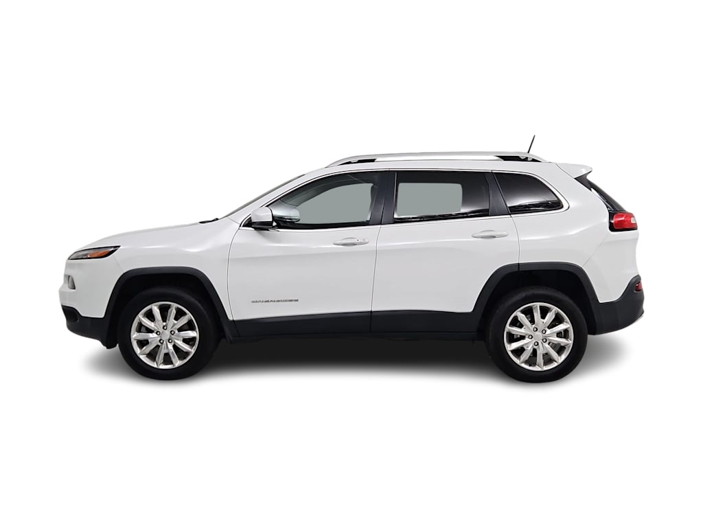 Thumbnail: 2017 Jeep Cherokee - 3