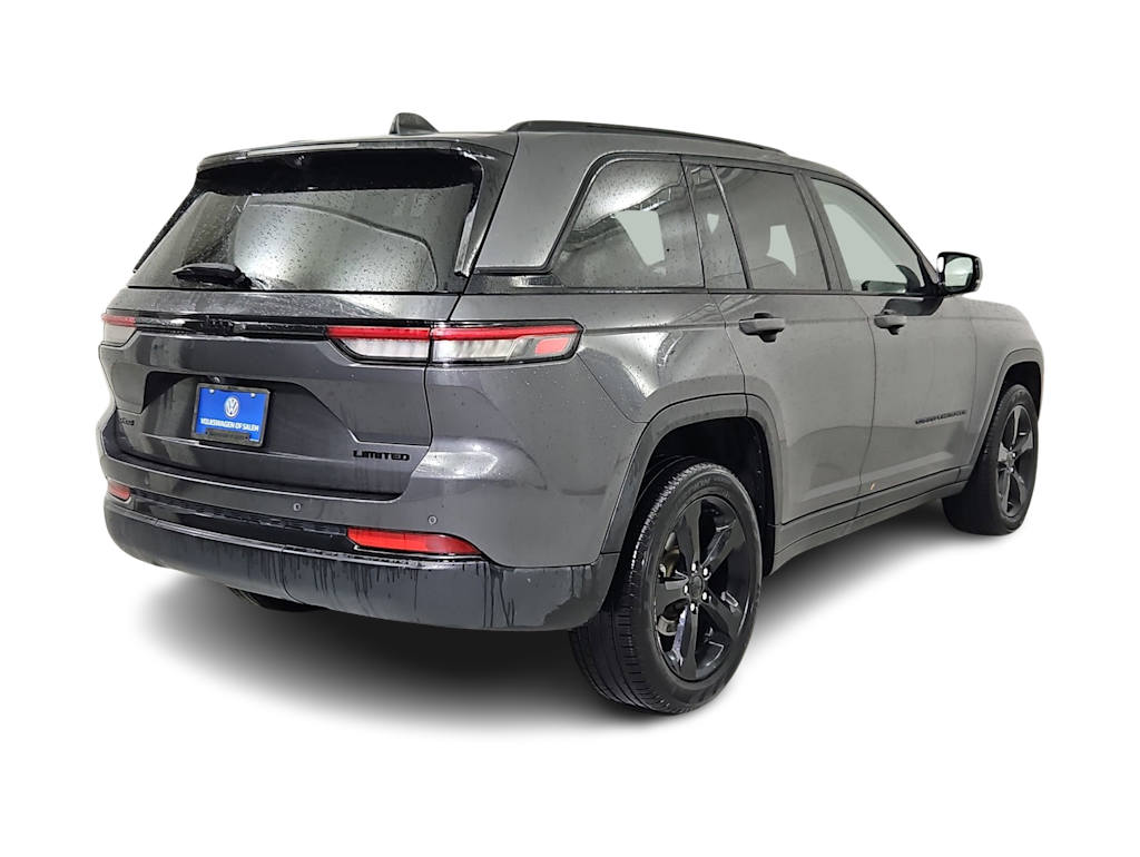 Thumbnail: 2023 Jeep Grand Cherokee - 21