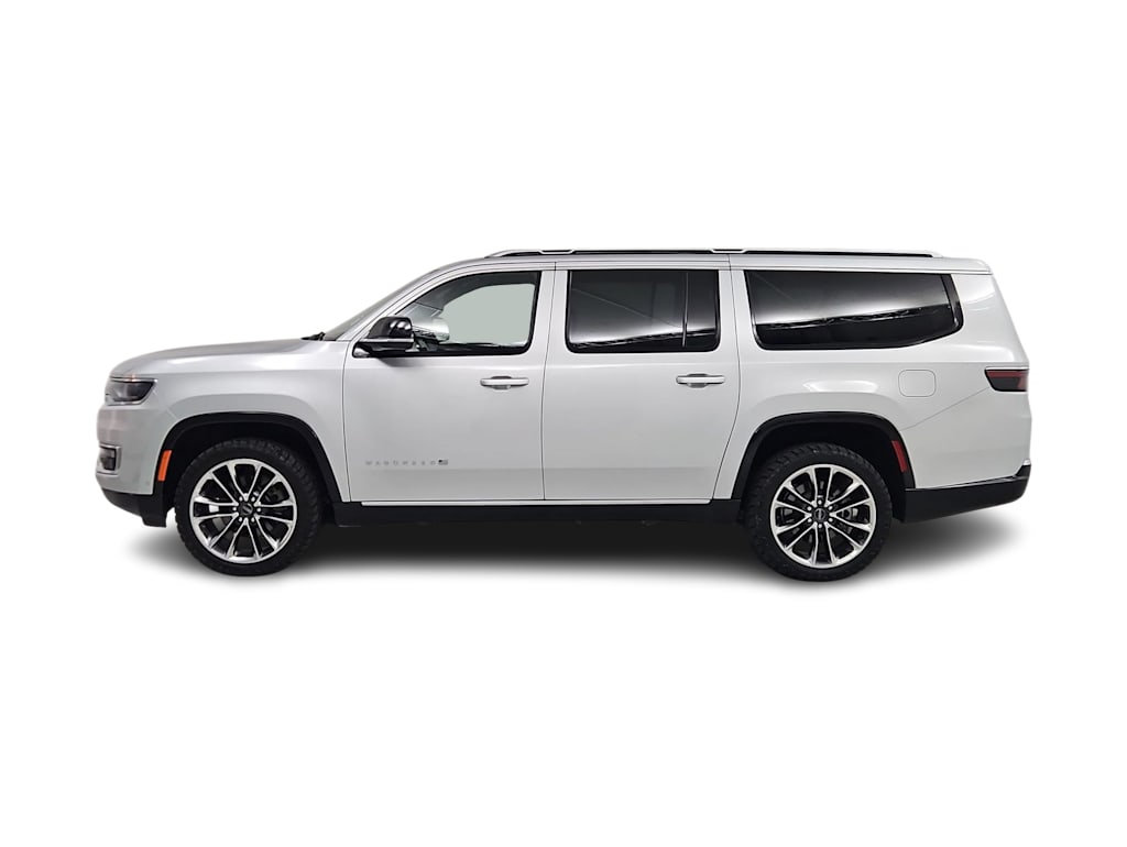 Thumbnail: 2023 Jeep Wagoneer - 3