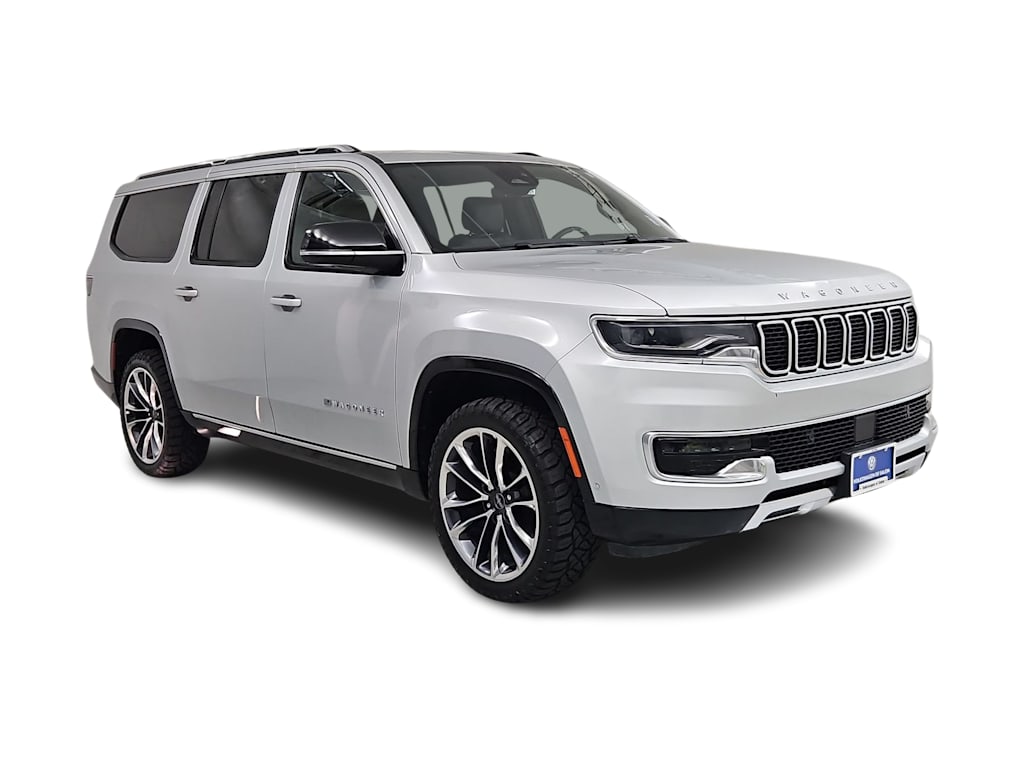 Thumbnail: 2023 Jeep Wagoneer - 22