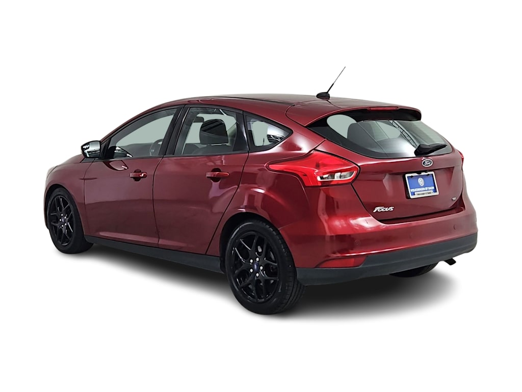 Thumbnail: 2016 Ford Focus - 4