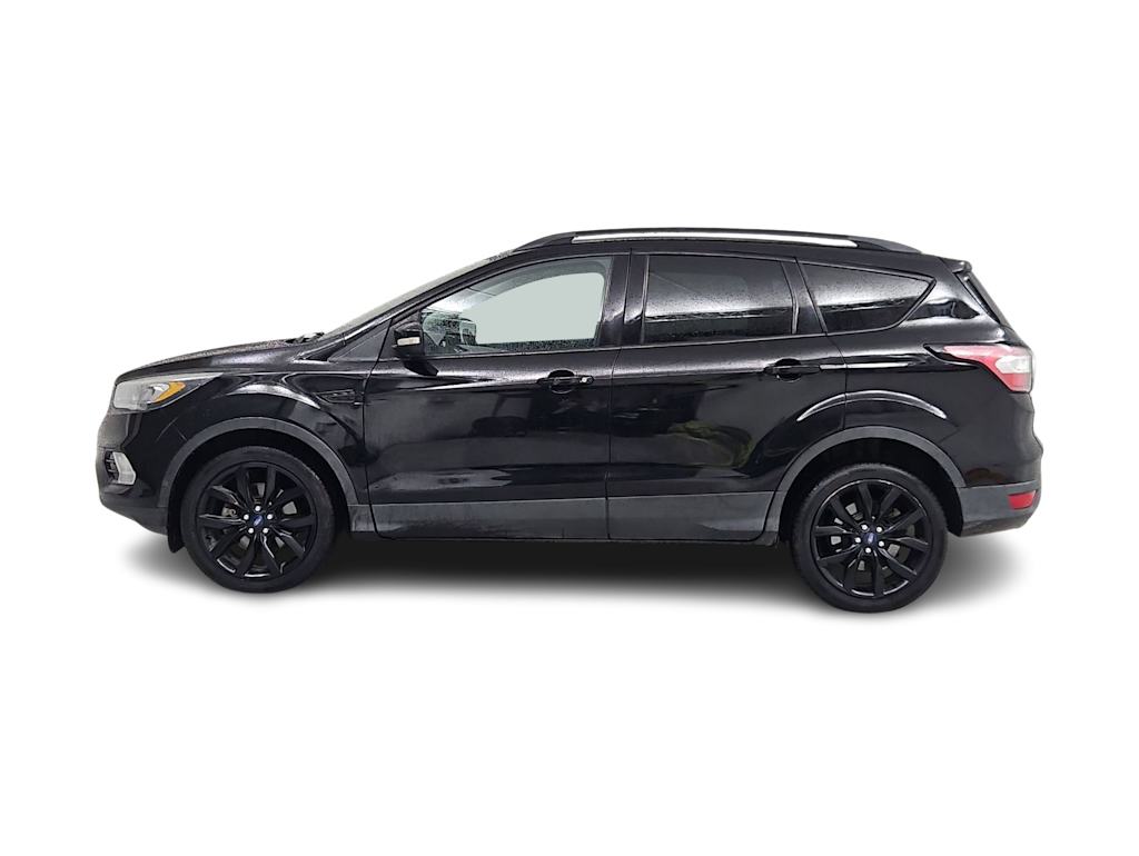 Thumbnail: 2017 Ford Escape - 3