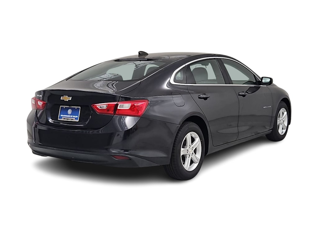 Thumbnail: 2022 Chevrolet Malibu - 21