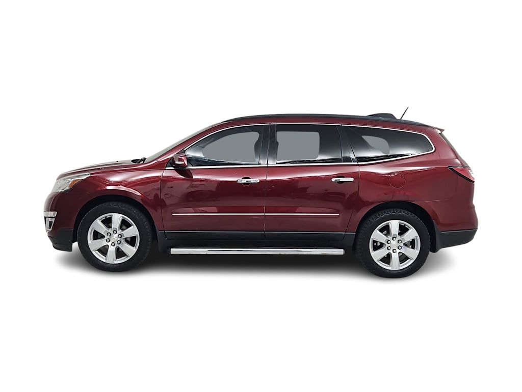 Thumbnail: 2017 Chevrolet Traverse - 3