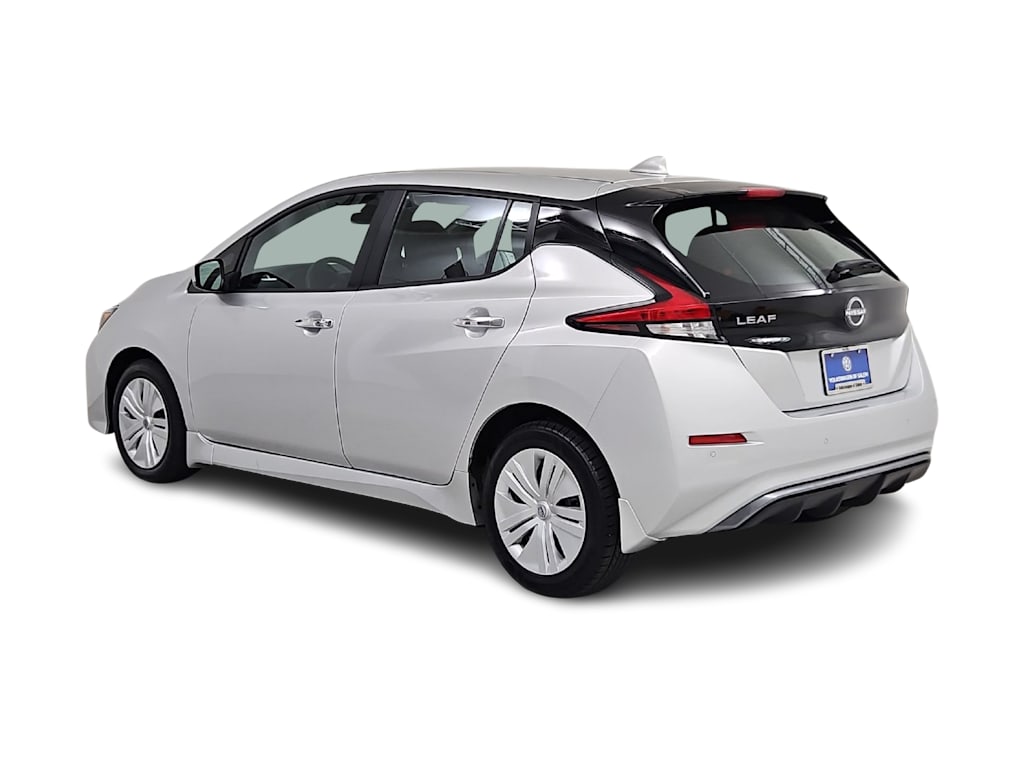 Thumbnail: 2025 Nissan Leaf - 4