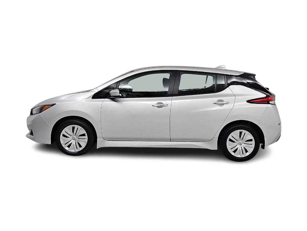 Thumbnail: 2025 Nissan Leaf - 3